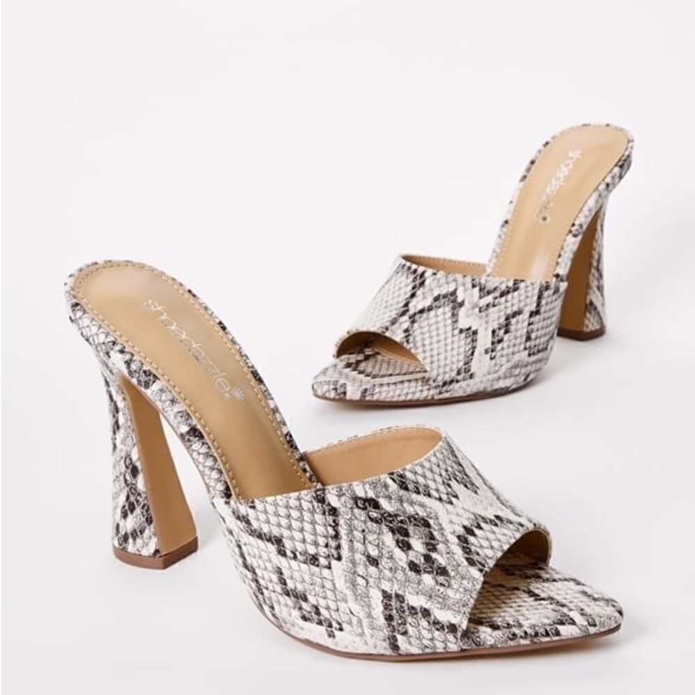 Mira Heeled Sandal